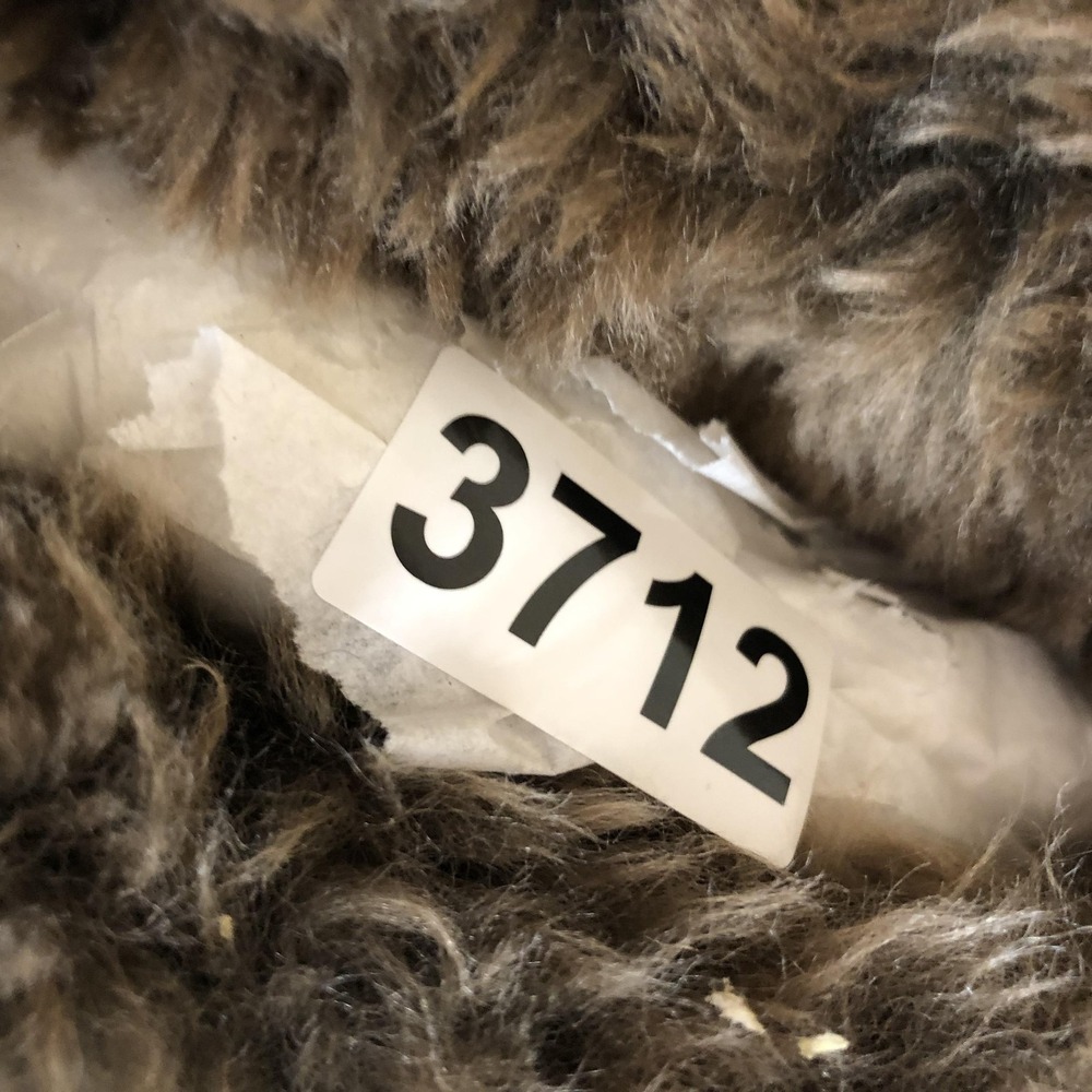Y2K UGG Classic Posh Short Fur Pull-on Boots Beachwood Long Sheepskin Size 9 - Picture 13 of 13